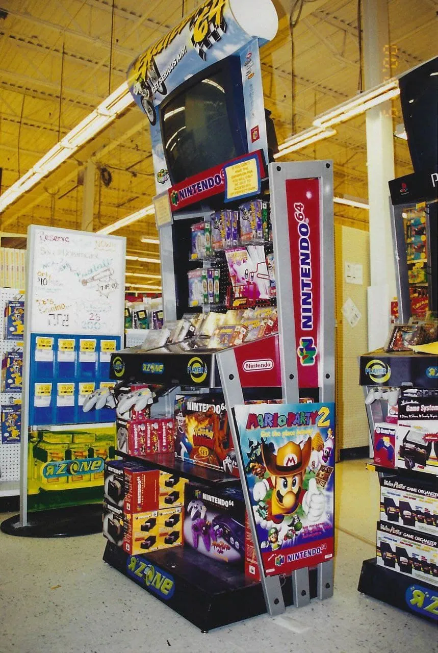 Booth en Toys R Us de Mario Party 2